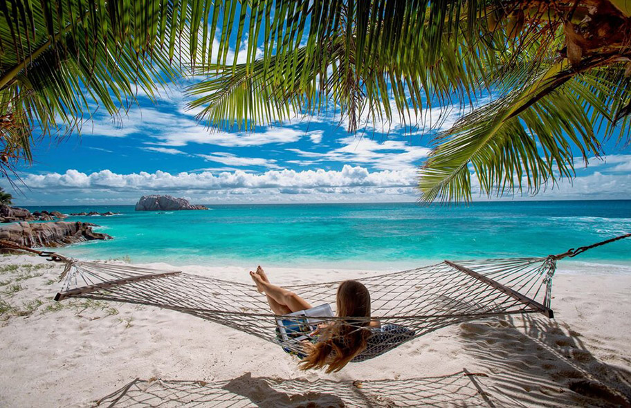 Frau Hängematte Seychellen Cousine Island Frau Hängematte Seychellen